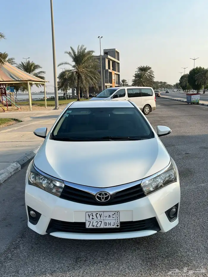 كورولا 2015 مالك أول ممشى 114 ألف 0