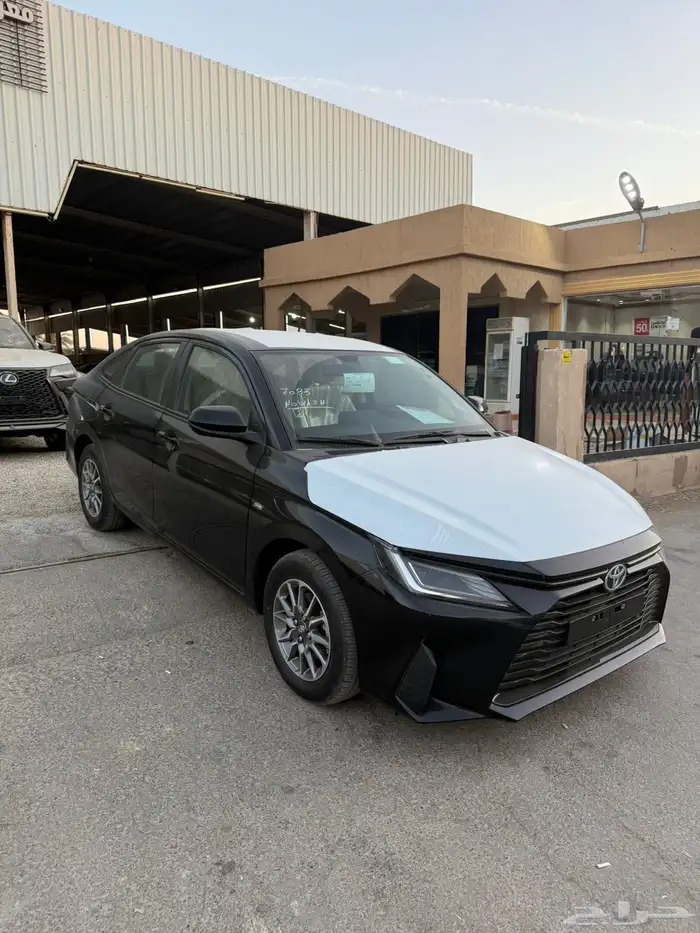 تويوتا يارس 2026 Y استاندر سعودي جديد اللون اسود 4