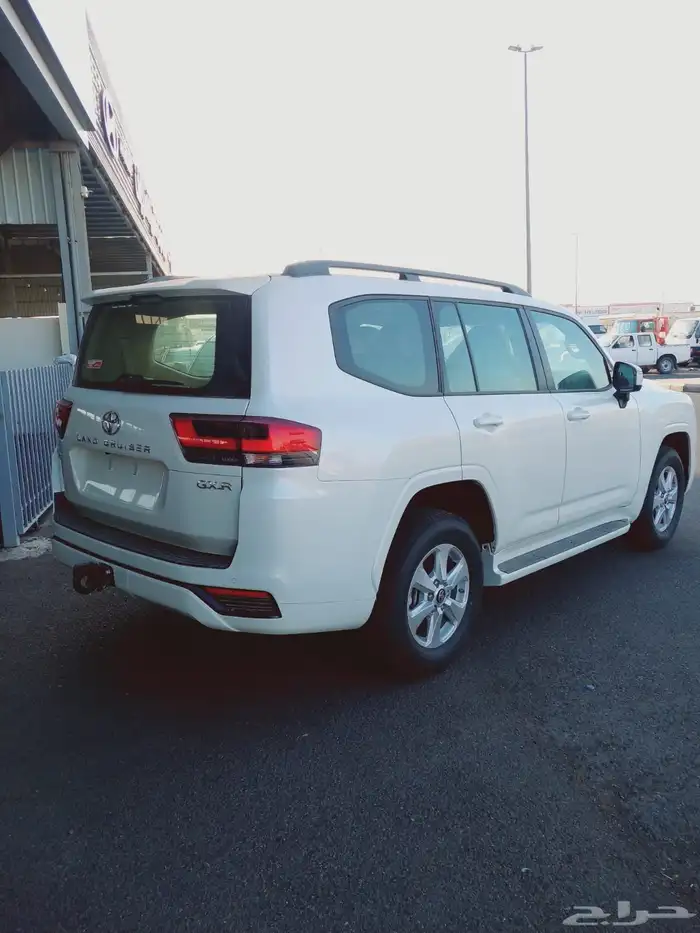 تويوتا لاندكروزر جي اكس ار GXR L2 ديزل اصفار 2024 6