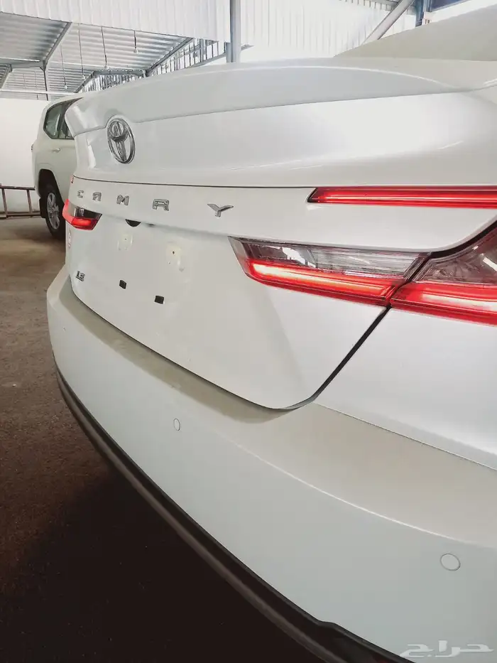 تويوتا كامري LE فل بنزين 2025 16