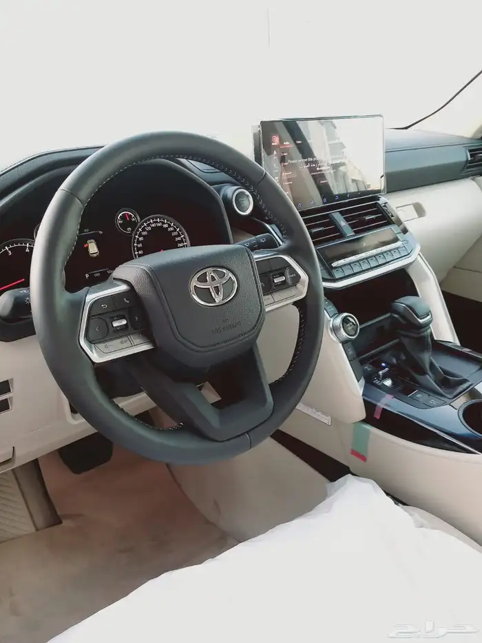 تويوتا لاندكروزر جي اكس ار GXR L2 ديزل اصفار 2024 15