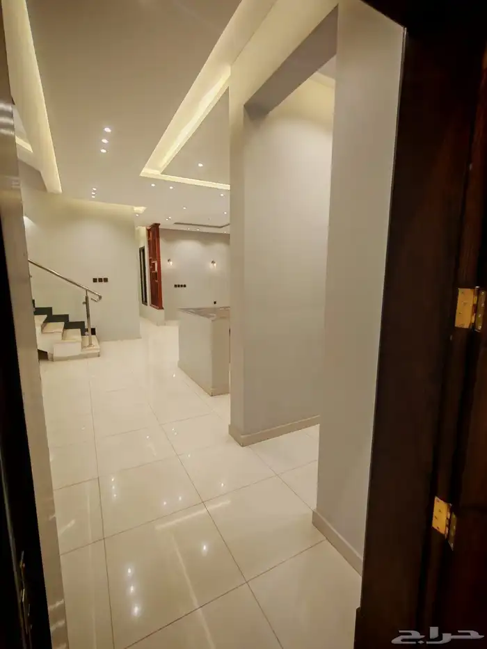 للبيع فلل دورين و ملحق با الخميس حي دوره الموسى وسط الخدمات 10