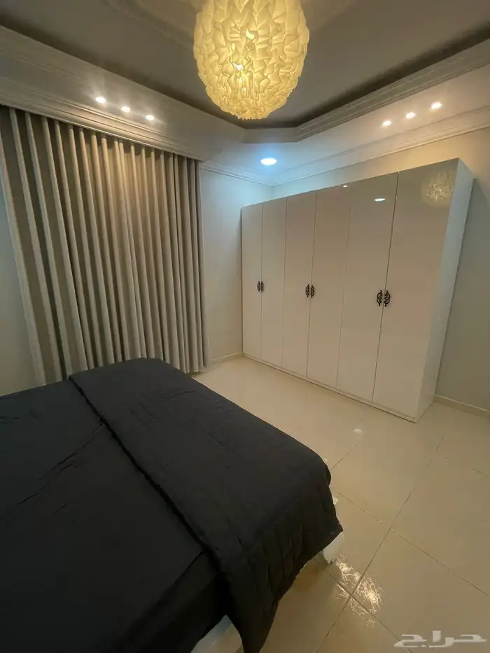 شقة مفروشة راقية للايجار ثلاث غرف وصالة في حى المروة بجدة 0