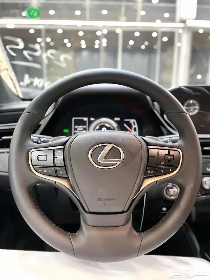 لكزس es300 هايبرد AH 17