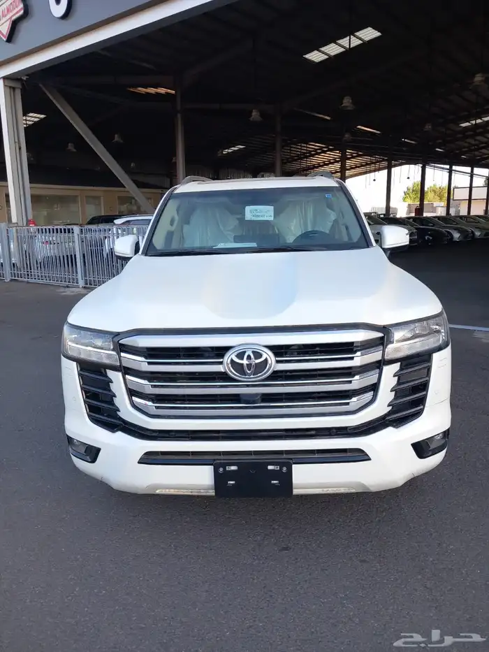 تويوتا لاندكروزر جي اكس ار GXR L2 ديزل اصفار 2024 0