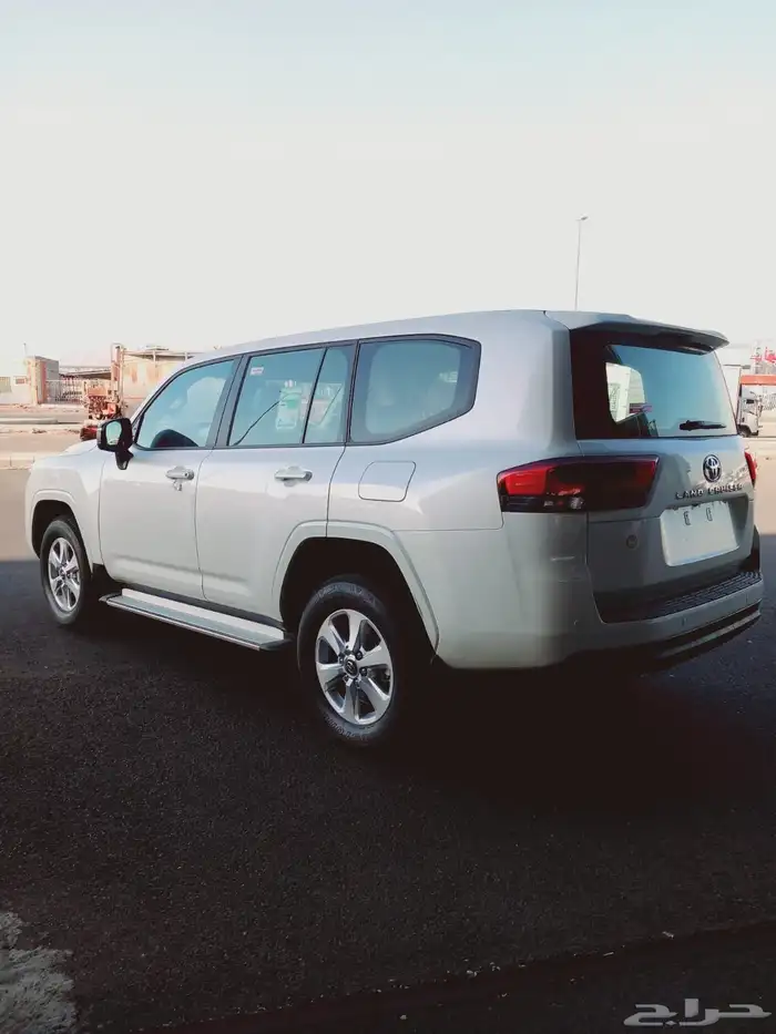 تويوتا لاندكروزر جي اكس GX ديزل 2024 اصفار 7