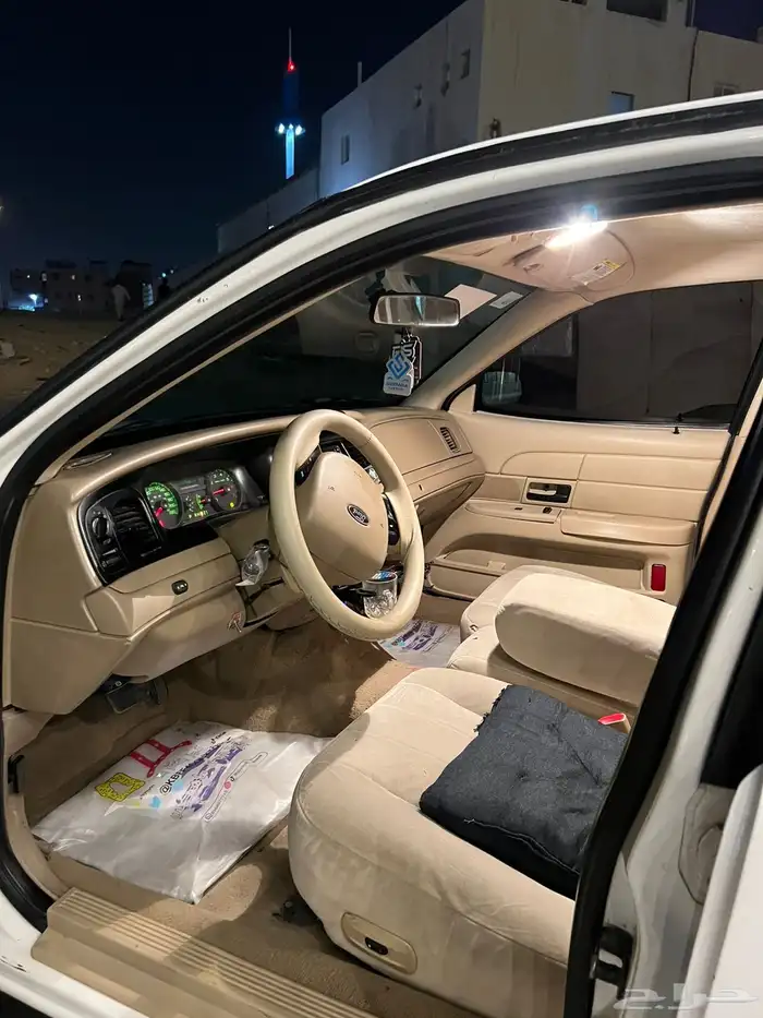 فورد فكتوريا للبيع 2010 5