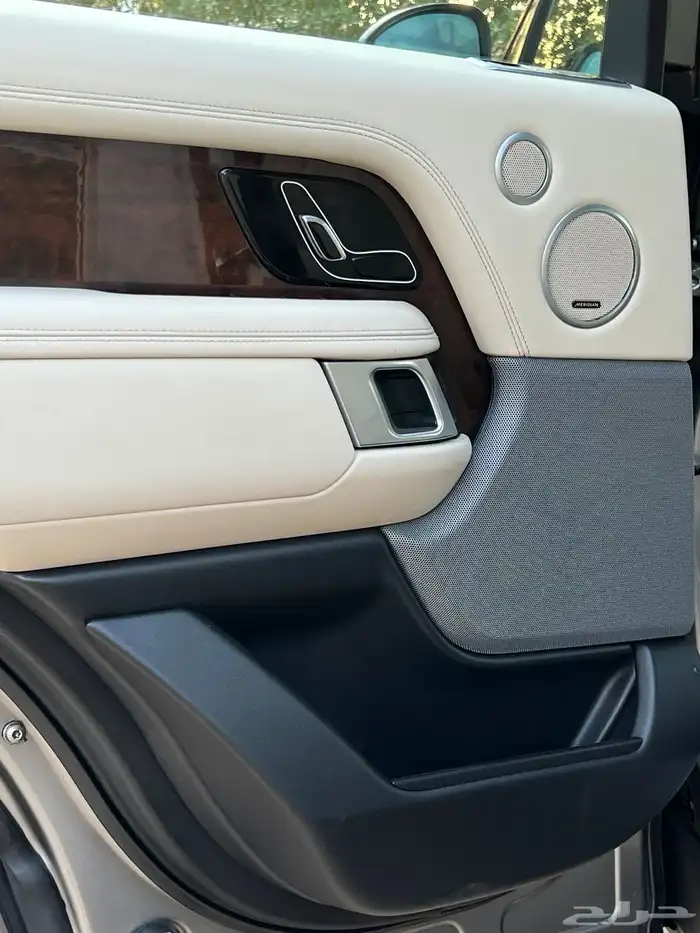 رنج روفر فوج 2018 (( بحالة ممتازة )) 24