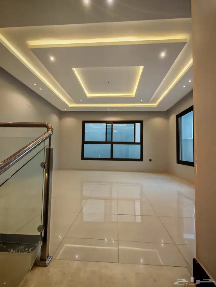 للبيع فلل دورين و ملحق با الخميس حي دوره الموسى وسط الخدمات 33