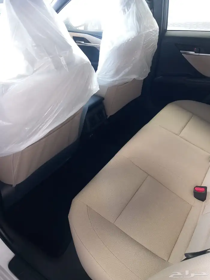 تويوتا كامري LE فل بنزين 2025 13