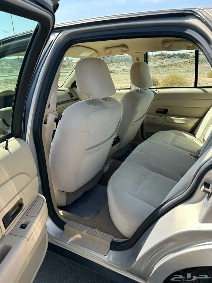 فورد فكتوريا 2009 15