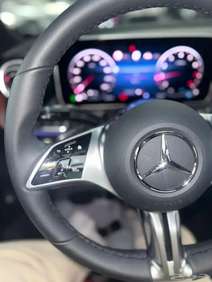 مملوكة لدي العصيمي قيد الشحن _ مرسيدس_بنز_C200_ 2025 6