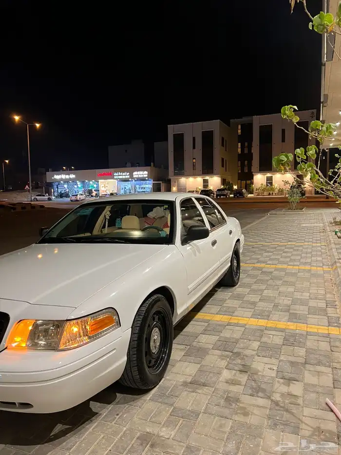 فورد فكتوريا للبيع 2010 1