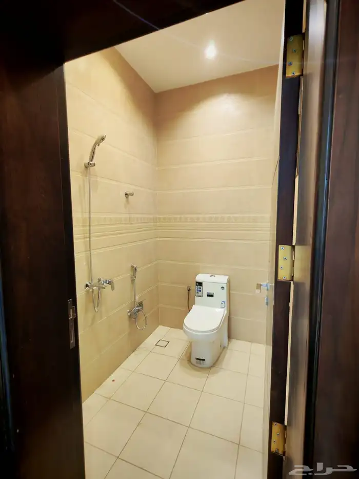 للبيع فلل دورين و ملحق با الخميس حي دوره الموسى وسط الخدمات 39