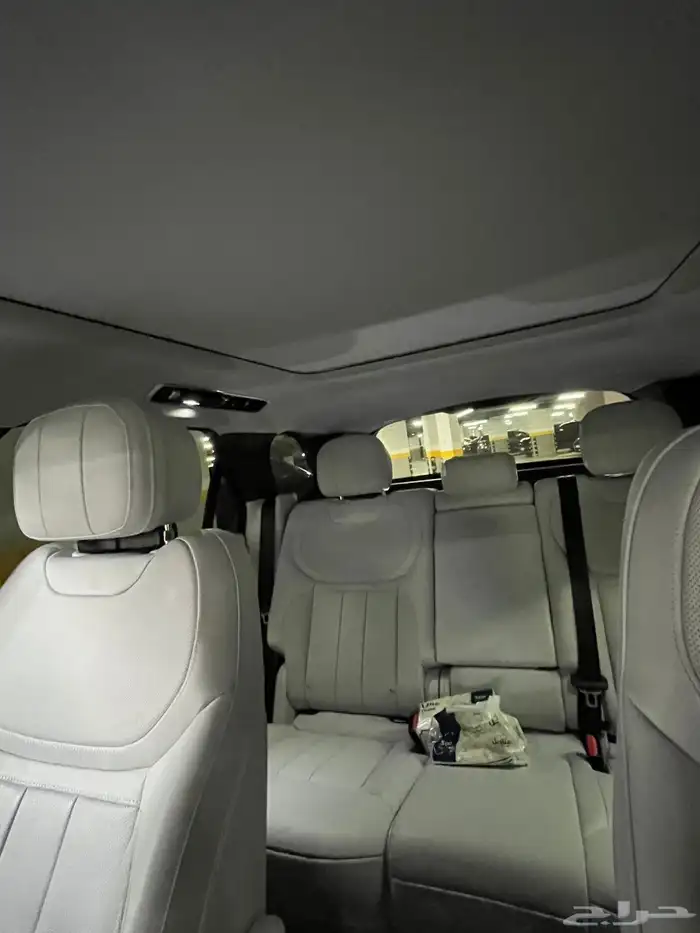 رانج روفر سبورت SE 2023 بلاك ايديشن 18