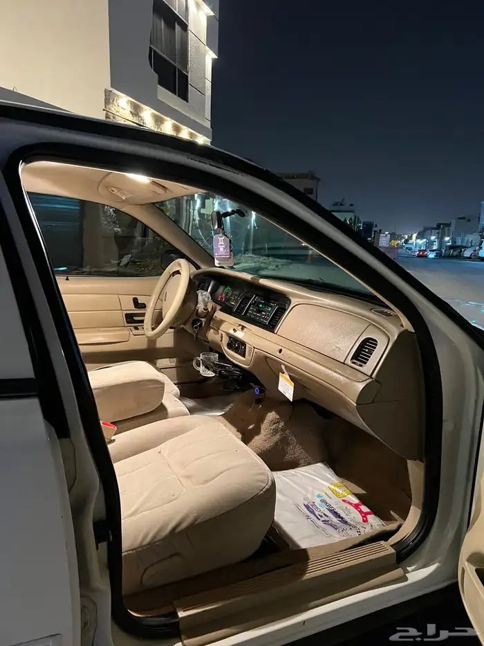 فورد فكتوريا للبيع 2010 6