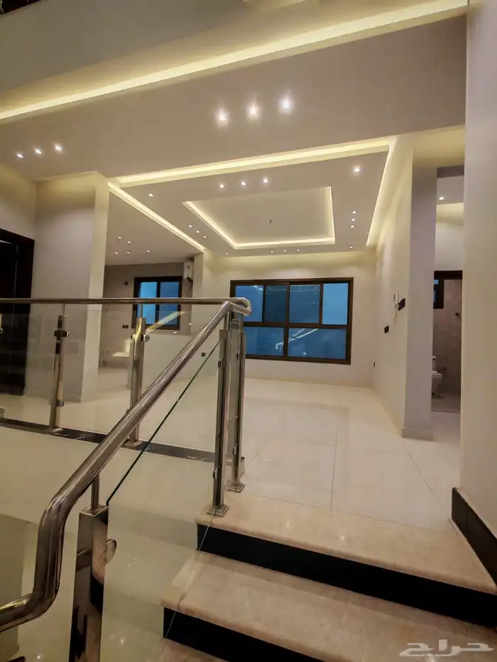 للبيع فلل دورين و ملحق با الخميس حي دوره الموسى وسط الخدمات 19