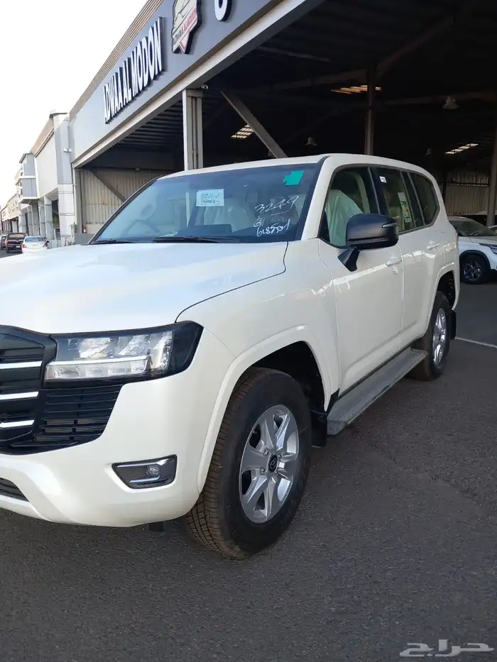 تويوتا لاندكروزر جي اكس GX ديزل 2024 اصفار 3