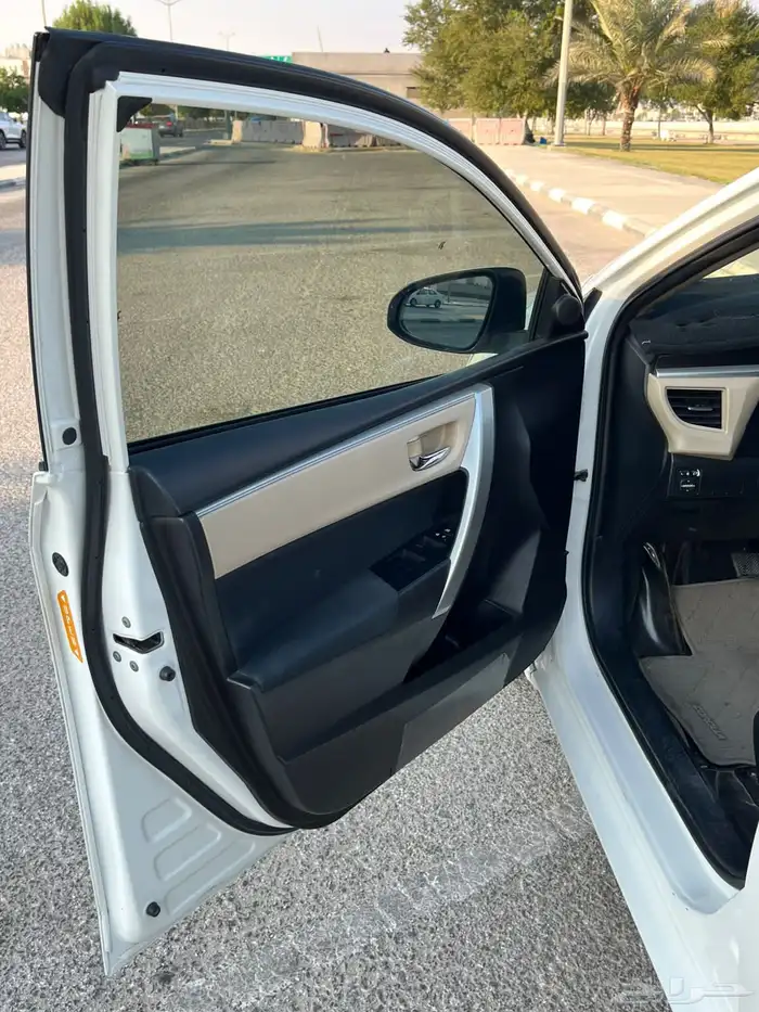 كورولا 2015 مالك أول ممشى 114 ألف 8