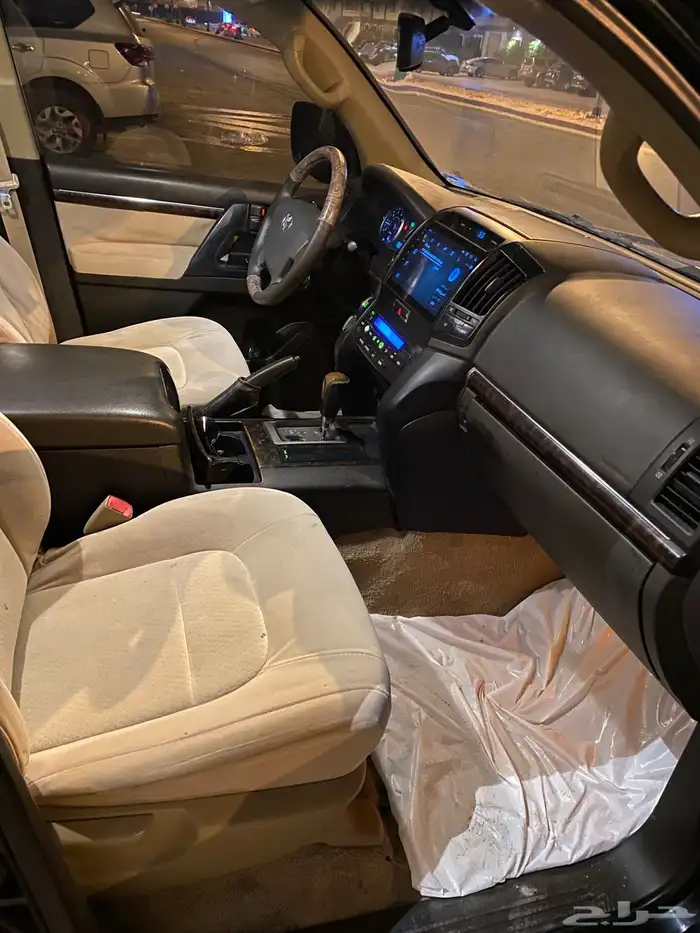 لاندكروزر2010 7