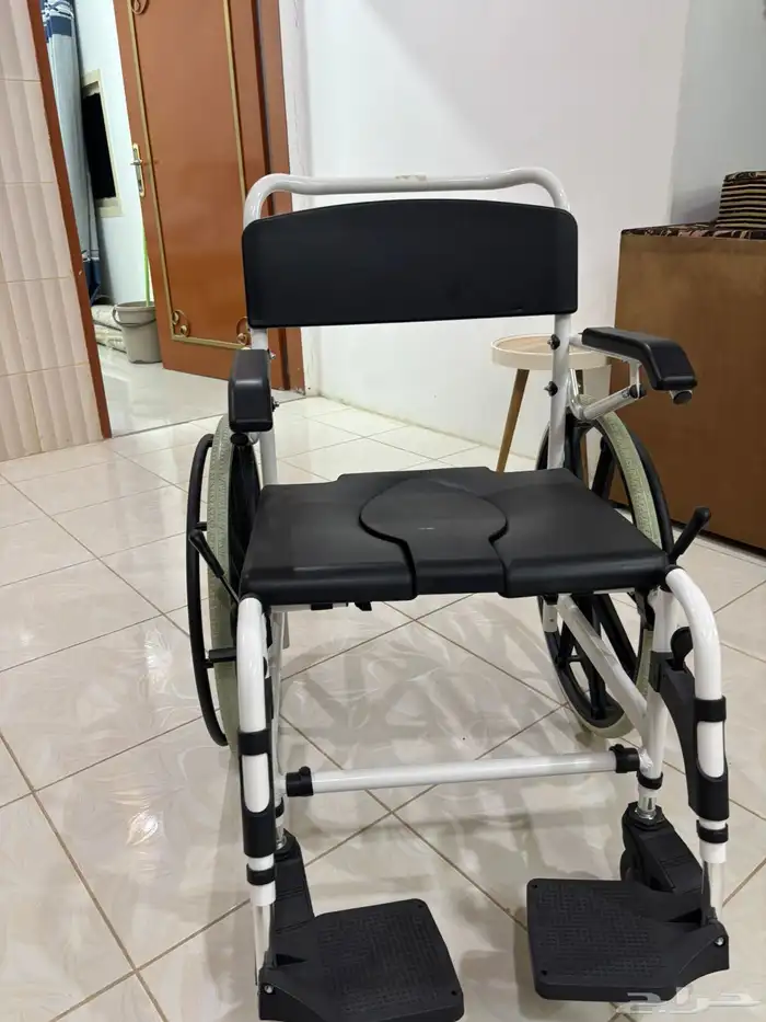 كرسي متحرك 1