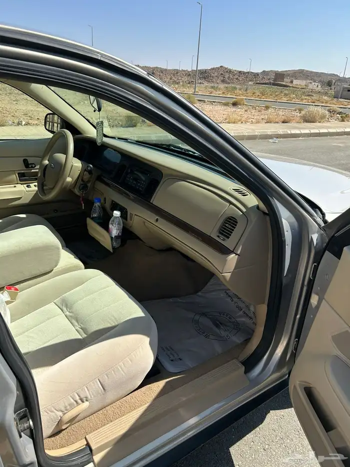 فورد فكتوريا 2009 19