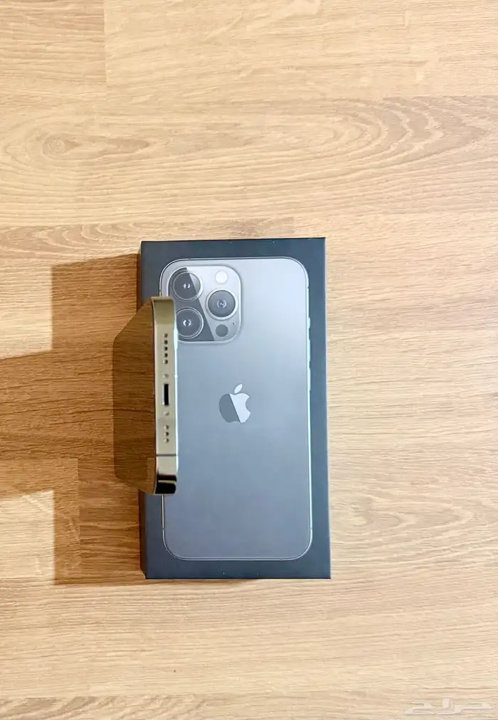 iphone 13 pro ايفون 4