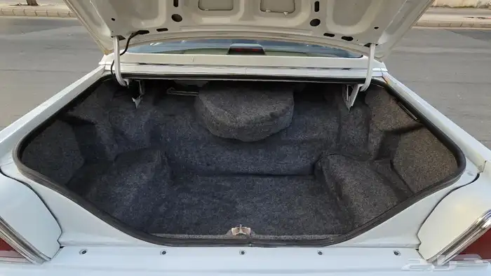 فورد فكتوريا 1990 19