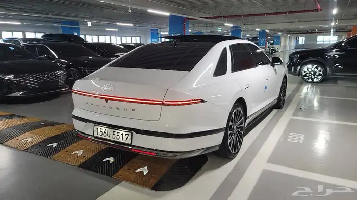 أزيرا كاليجرافي - 2023 - بنزين - 3.5cc وارد كوريا 8