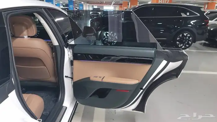 أزيرا كاليجرافي - 2023 - بنزين - 3.5cc وارد كوريا 25