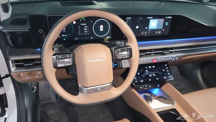 أزيرا كاليجرافي - 2023 - بنزين - 3.5cc وارد كوريا 17