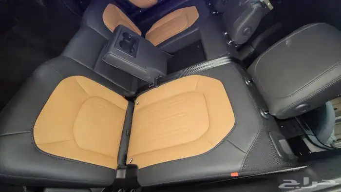 لاند روفر ديفندر 2023 Defender P400 X وارد كوريا 24