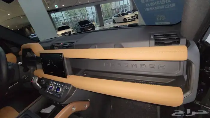 لاند روفر ديفندر 2023 Defender P400 X وارد كوريا 31