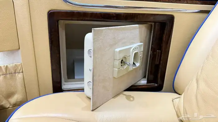 فان فيتو مرسيدس مواصفات ملكيه طلبيه خاصه 19