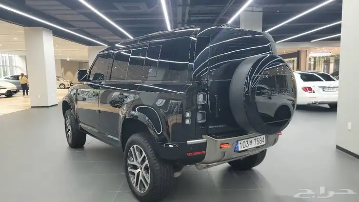 لاند روفر ديفندر 2023 Defender P400 X وارد كوريا 6