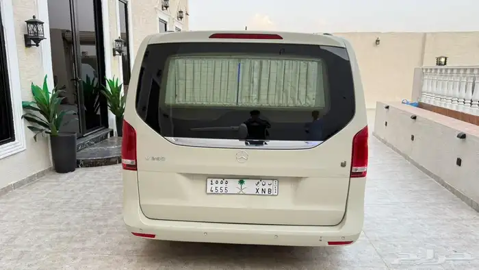 فان فيتو مرسيدس مواصفات ملكيه طلبيه خاصه 7