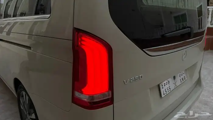 فان فيتو مرسيدس مواصفات ملكيه طلبيه خاصه 34