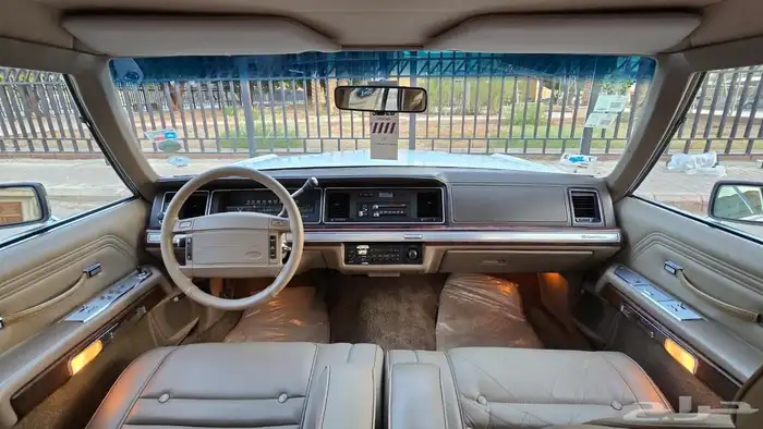 فورد فكتوريا 1990 24