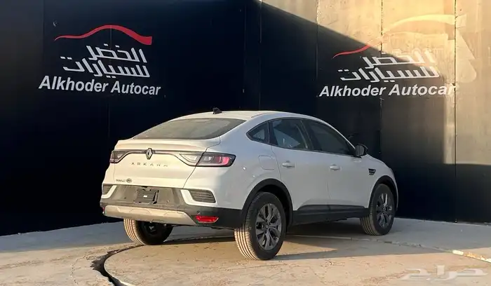 رينو اركانا E 2025 لدى شركة عبدالمجيد الخضر 4