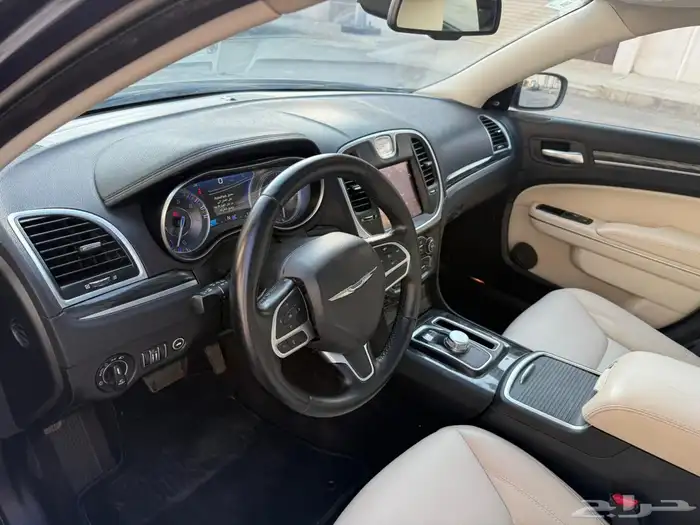 كرايزلر C300 2018 16