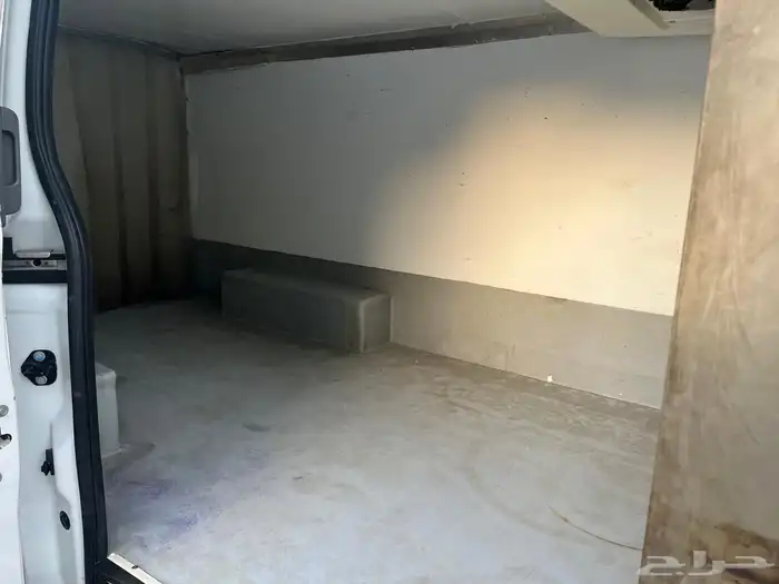 نيسان باص ثلاجة موديل 2020 قير عادي ديزل شامل الضريبة 10