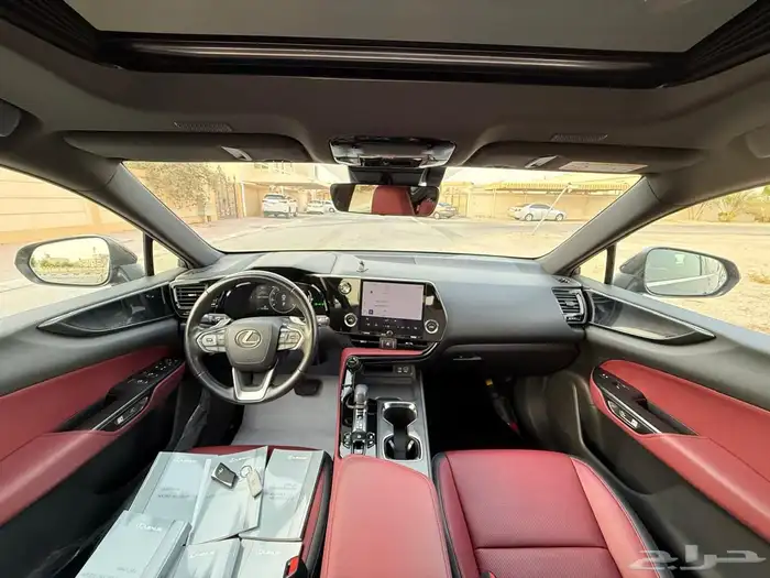 لكزس nx350 خليجي موديل 2022 موجودة بدبي 3