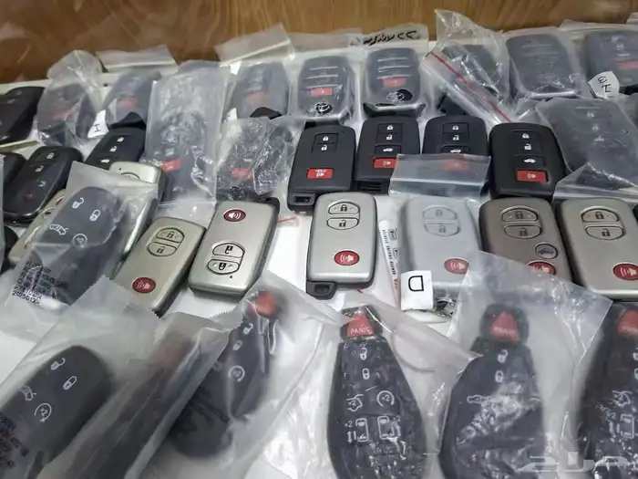 محل مفاتيح جده الصفا الأربعين برمجة مفتاح ريموت بصمه 11