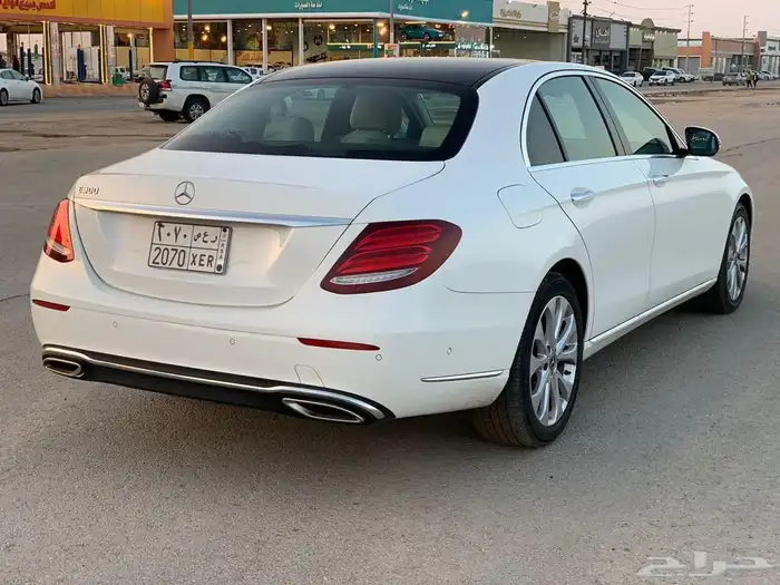 مرسيدس E300 موديل 2019 1