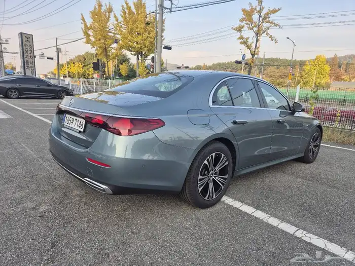 مرسيدس2025 E200 وارد كوريا 8