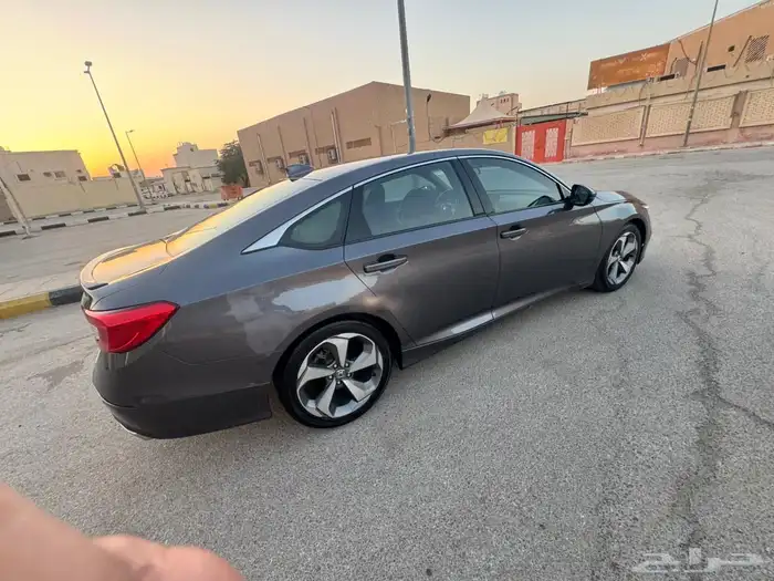 للبيع اكورد 2018 سبورت نظيف جدا 6