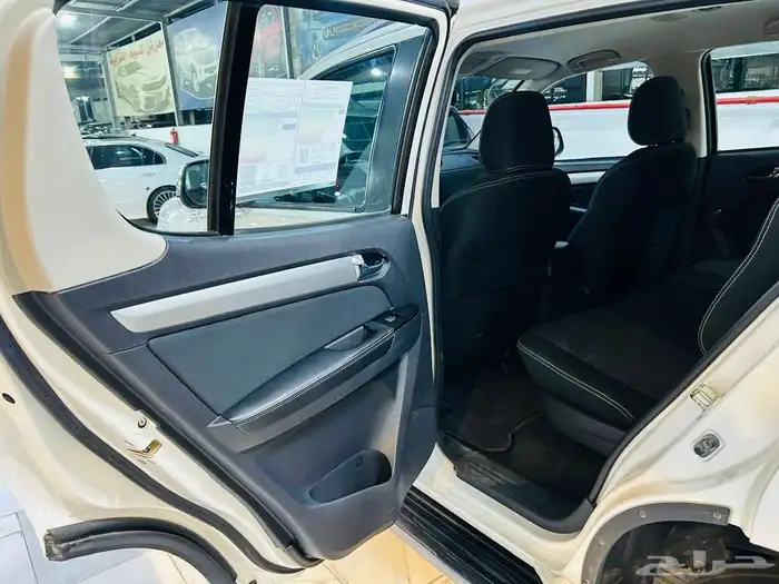 جيب ايسوزو Mux 2021 نص فل بحالة الوكالة 4