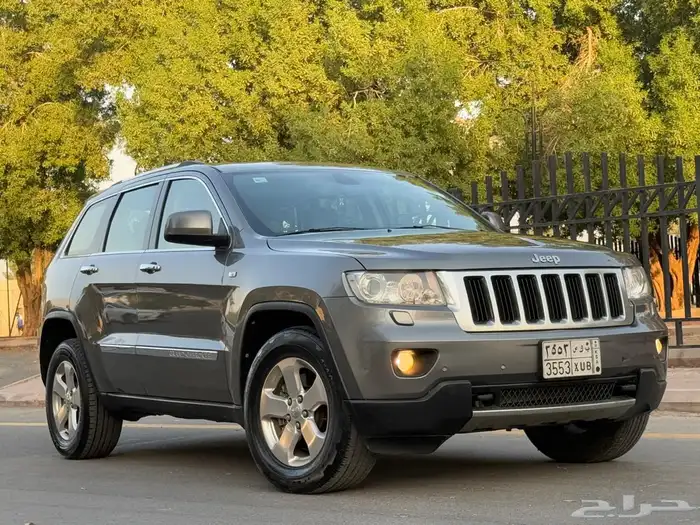 جراند شيروكي ليمتد 2013 (( بحالة ممتازة )) 20