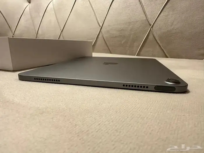 ايباد اير m3 ذاكره 256 شبه جديد 2