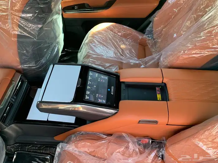 لكزز LX600 موديل 2025 vip بلاك اديشن 5